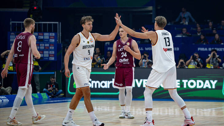 Сборная Германии сыграет против США в полуфинале ЧМ по баскетболу