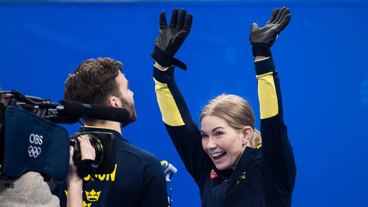 Керлингистка сборной Швеции после победы над Великобританией