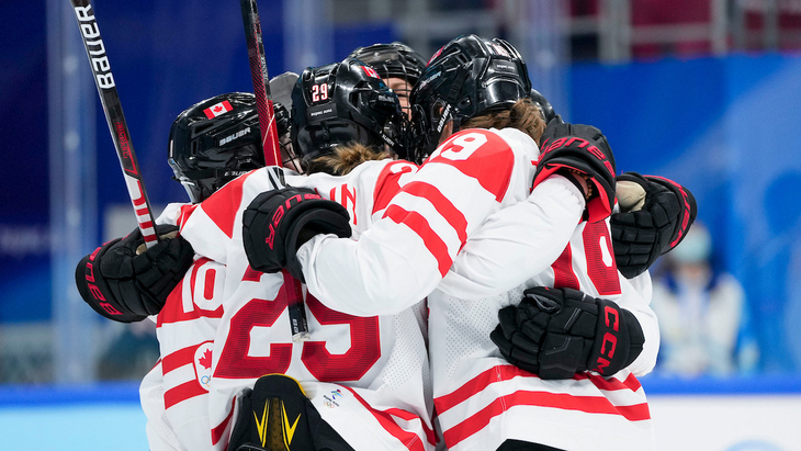 Женская сборная Канады стала первым финалистом олимпийского турнира