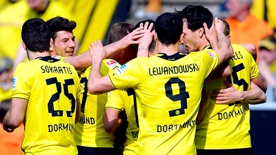 «Боруссия» (Дортмунд) продлила победную серию в Бундеслиге до четырех матчей