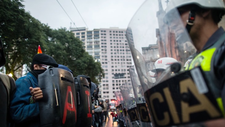 Вокруг ЧМ: хаос в Сан-Паулу и 15 тысяч миль на скутере