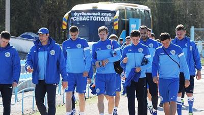 Футболисты «Севастополя»