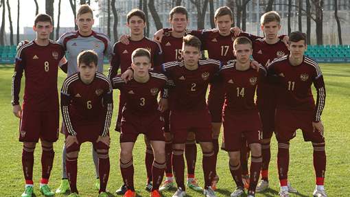 Футболисты юношеской сборной России