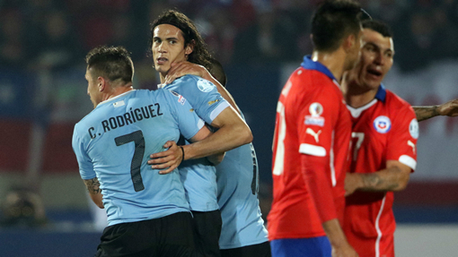 Фрагмент матча Чили — Уругвай
