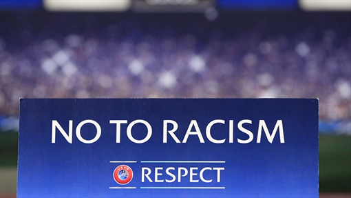 Логотип кампании против расизма УЕФА