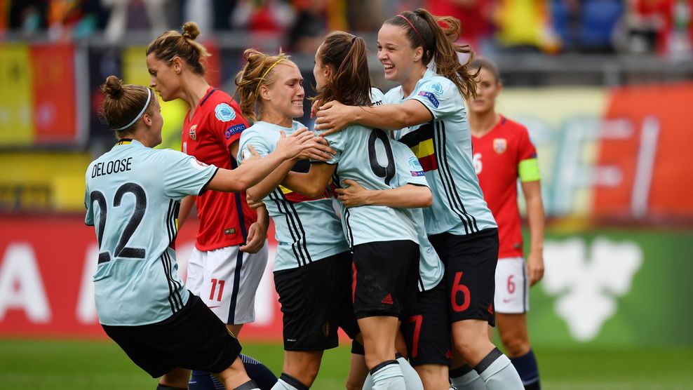 Сборная Норвегии потерпела второе поражение на турнире