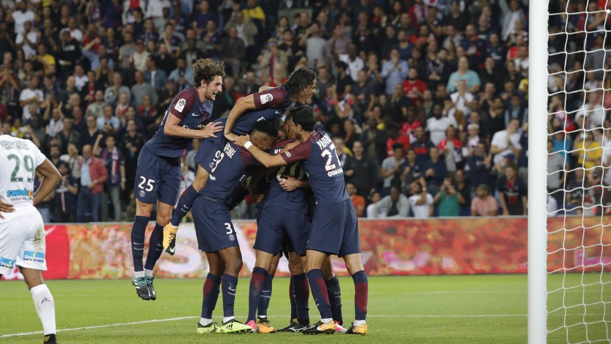 Вице-чемпионы Франции прервали победную серию соперника