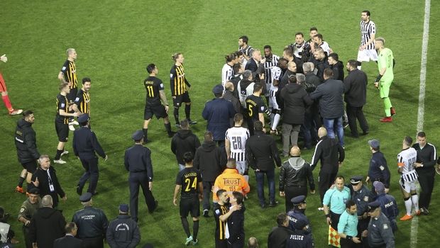 АЕК подаст жалобу на инцидент с владельцем ПАОК Саввиди в ФИФА и УЕФА