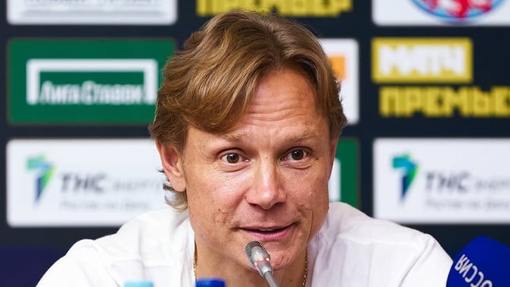 Валерий Карпин