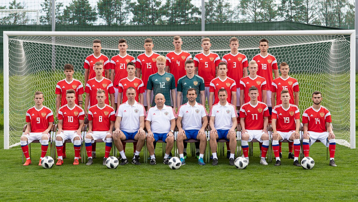 Футболисты молодежной сборной России