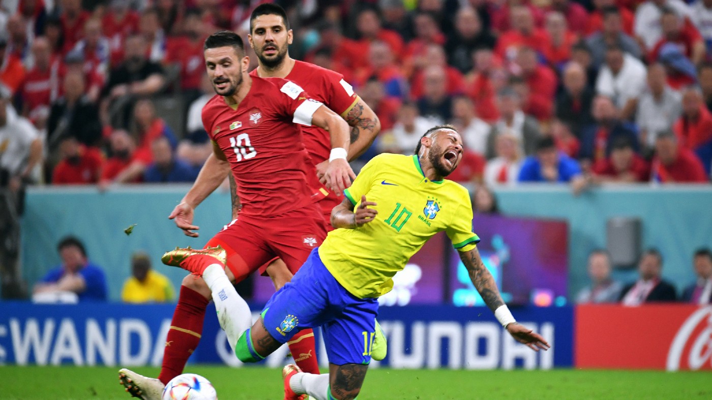 В сборной Бразилии считают, что сербы намеренно травмировали Неймара