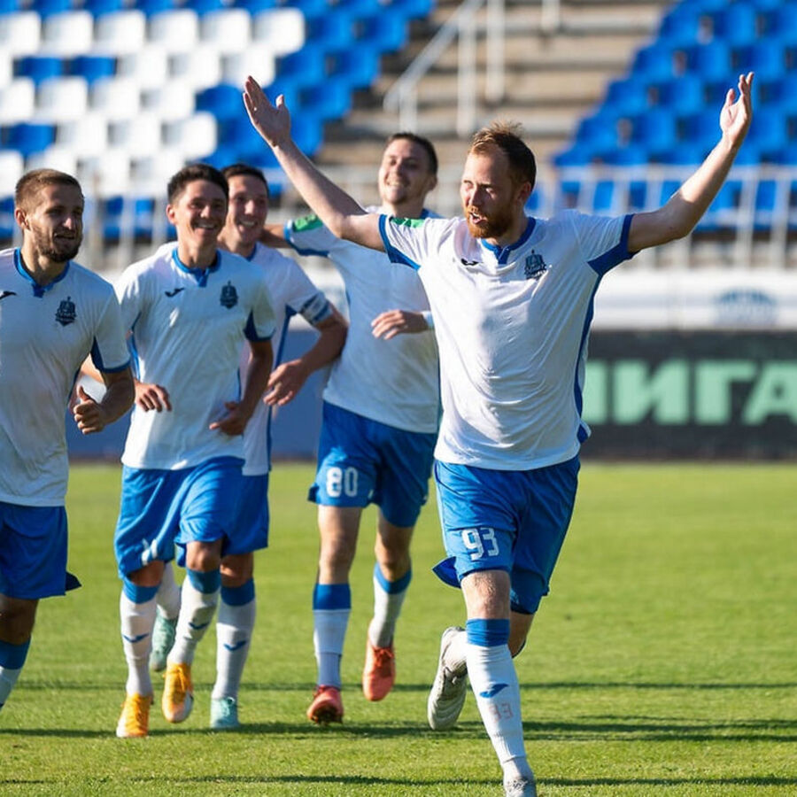 «Зенит-Ижевск» снялся с чемпионата Второй лиги — Футбол — LiveSport.Ru