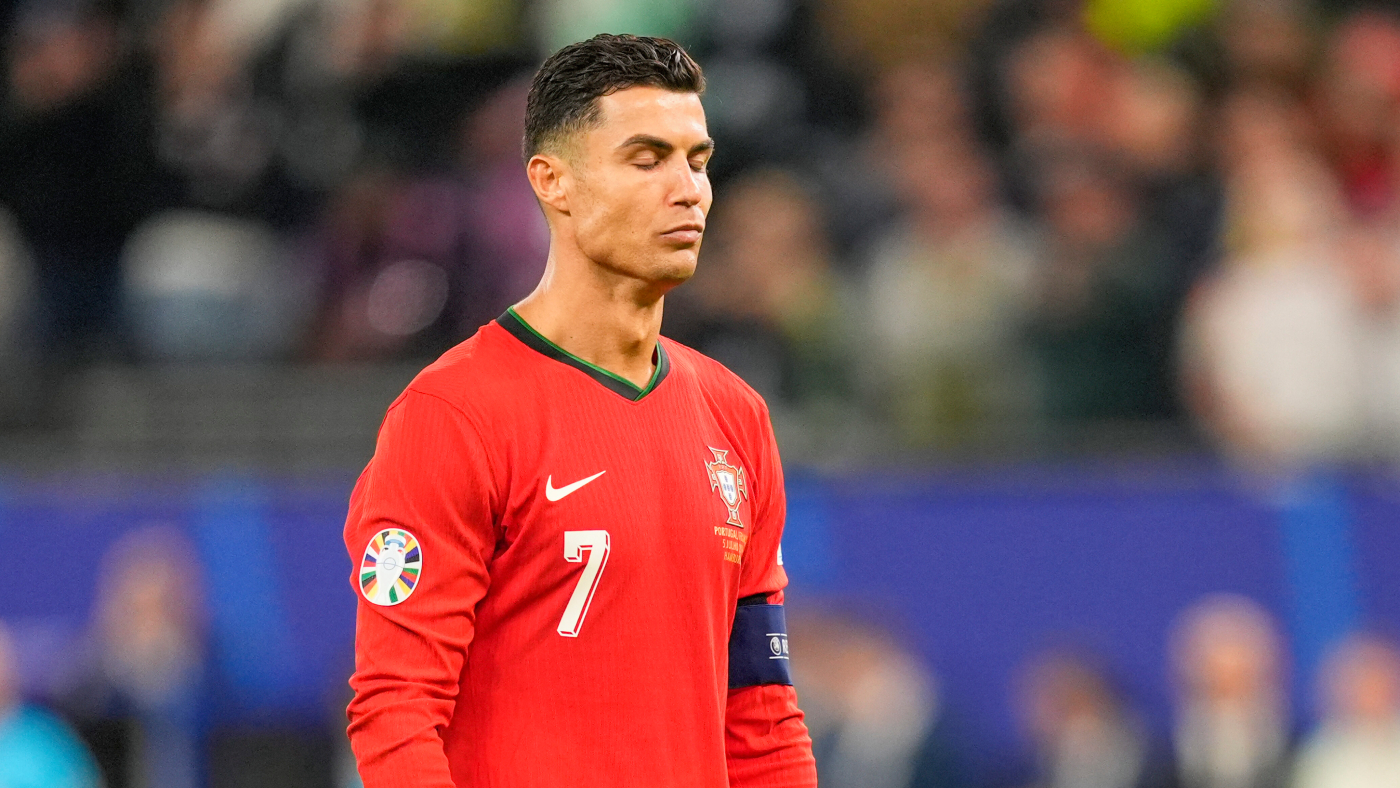 Источник: Роналду не будет завершать карьеру в сборной Португалии после Евро-2024