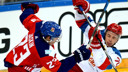 Российские хоккеисты проиграли чехам в Праге