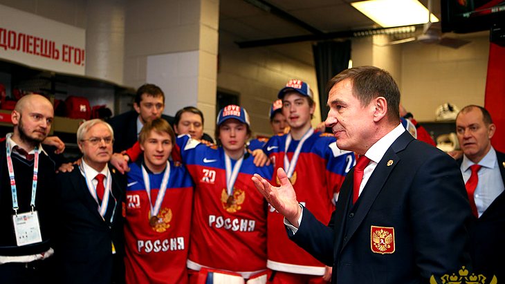 Валерий Брагин снова привел молодежную сборную России к медалям чемпионата мира