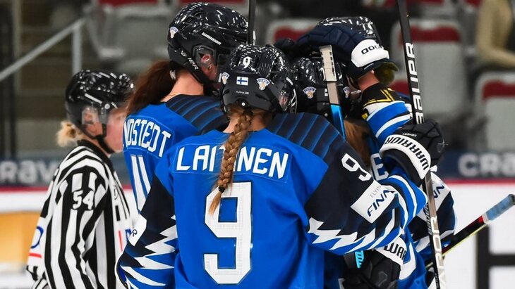 Хоккеистки сборной Финляндии