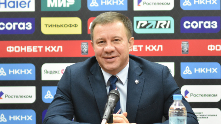 Олег Леонтьев — главный тренер «Нефтехимика»