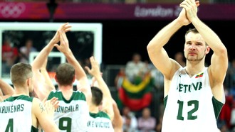 Баскетболисты сборной Литвы выиграли первый матч на Играх-2012
