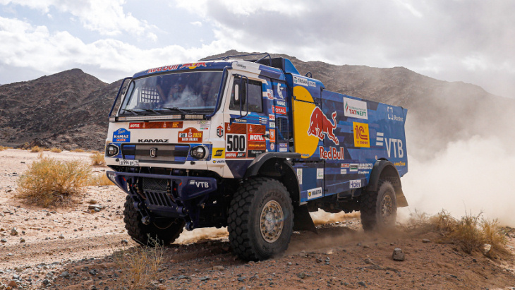 Каргинов выиграл «Дакар»-2020 в классе грузовиков
