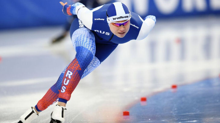 Российские конькобежки выиграли серебро в командном спринте на ЧМ