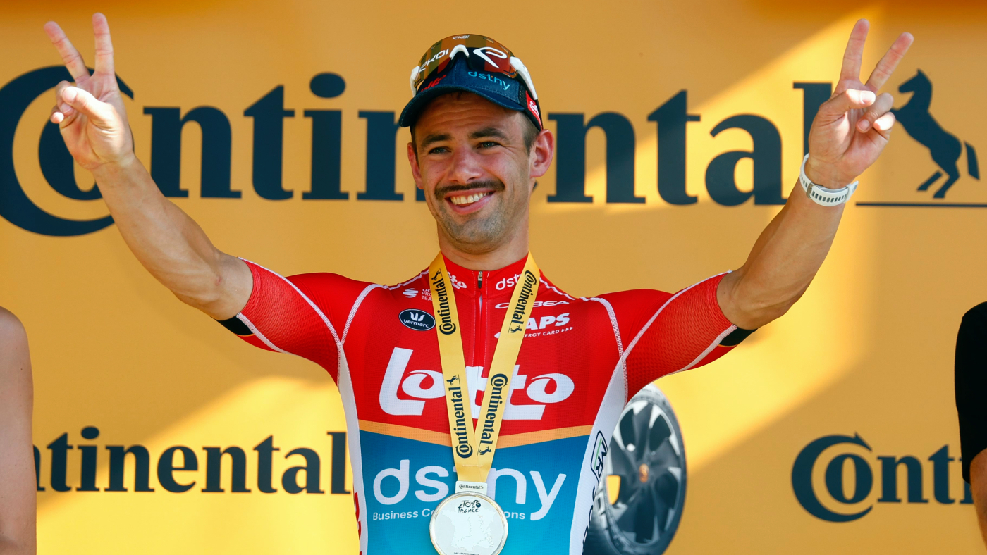 Виктор Кампенертс выиграл 18-й этап «Тур де Франс»