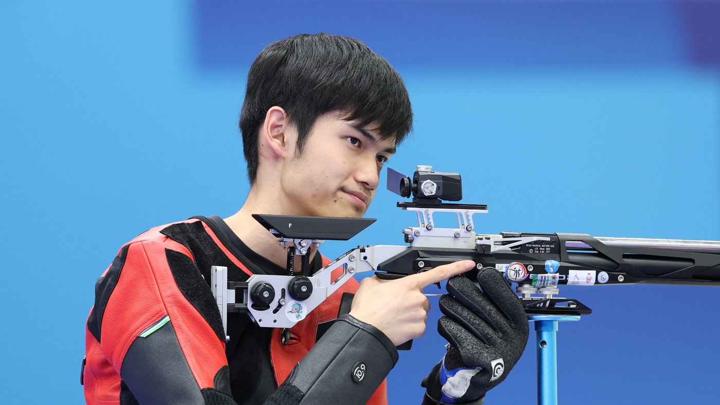 Китаец Шэн стал олимпийским чемпионом по стрельбе из пневматической винтовки
