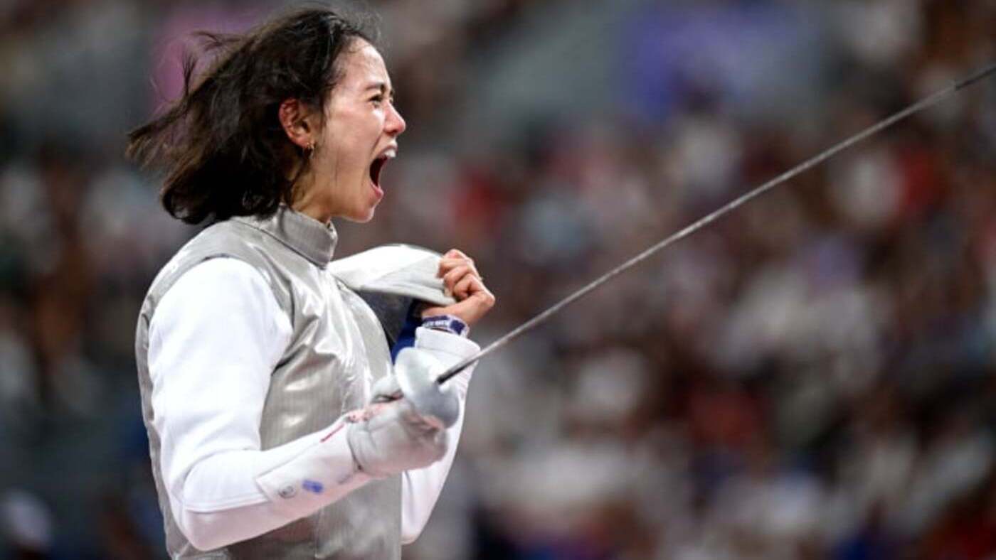 Женская сборная США выиграла золото Олимпиады по фехтованию