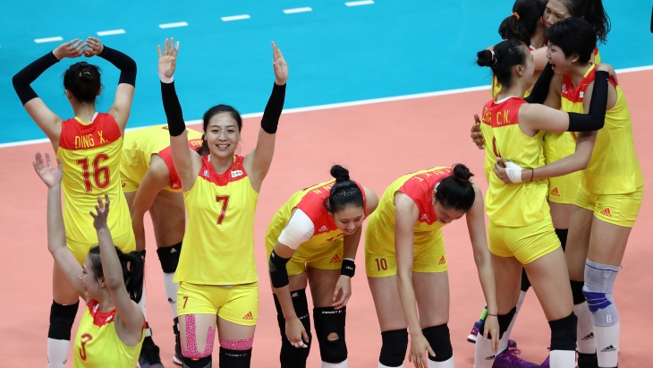 Китаянки победили Сербию в финале олимпийского турнира по волейболу