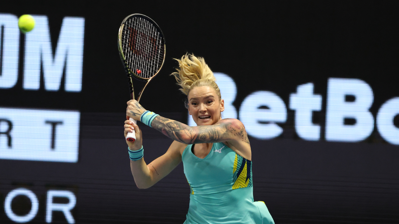 Александрова одолела Павлюченкову в третьем круге турнира в Майами