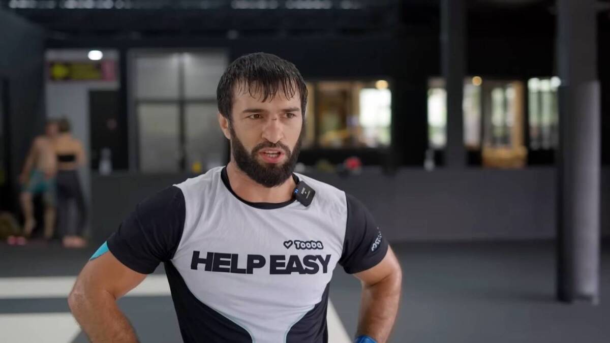 Россиянин Зубайра Тухугов стал победителем в бою против Куата Хамитова (+видео)