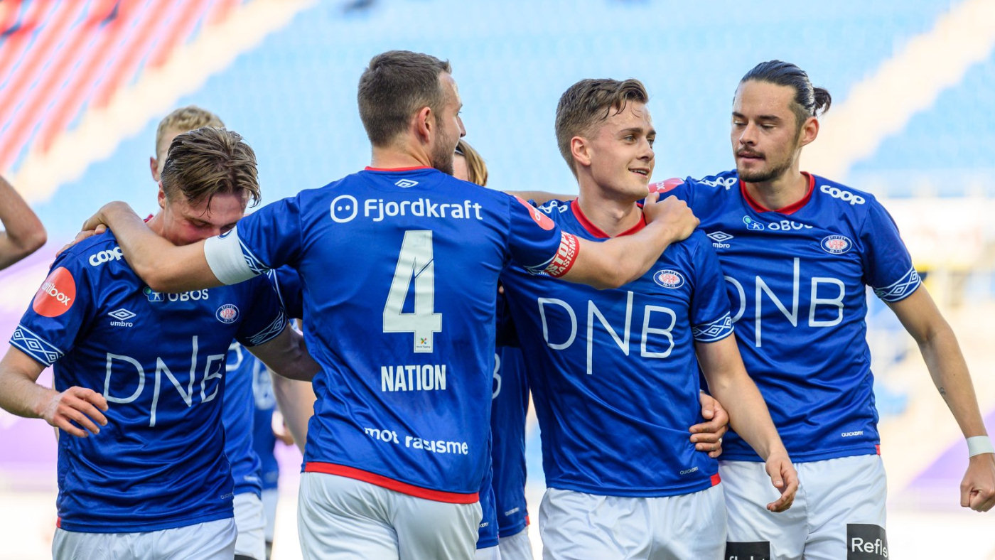 Livesport com. Футбол Норвегия Молде Сарпсборг 1/4 финала. Футбол Норвегия Молде Сарпсборг 1/4.