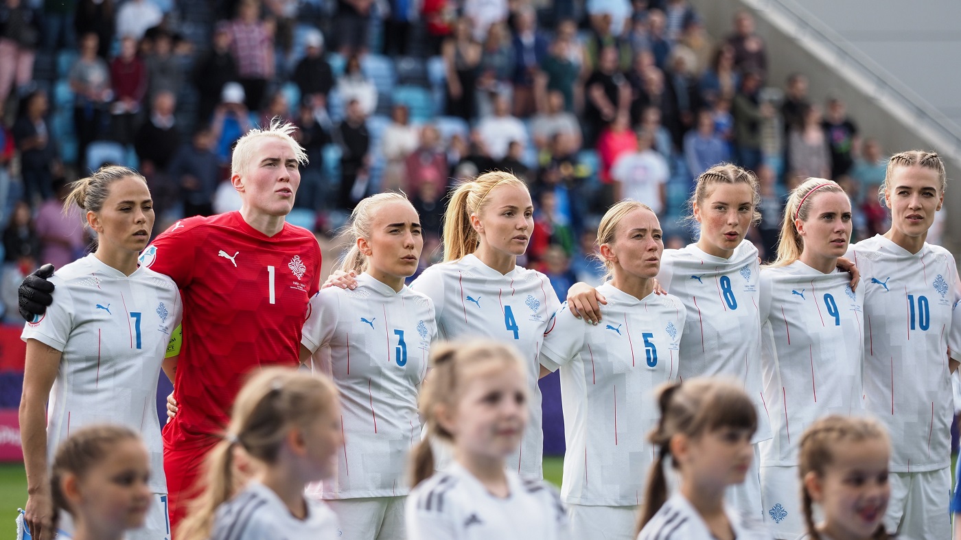 Чемпионат исландии по футболу. Сборная Исландии 2022. Женская сборная Исландии по футболу. Женская сборная Франции по футболу 2022. Сборная Франции по футболу женщины 2022.